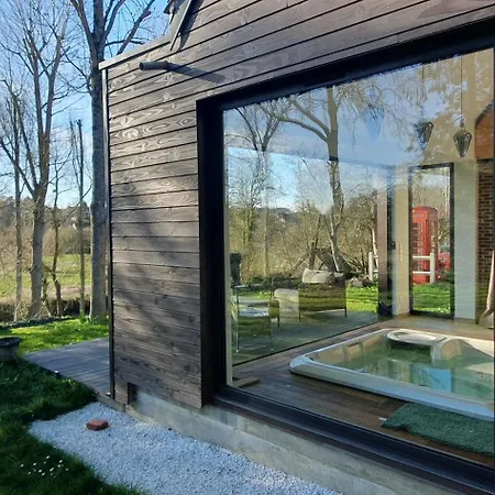 Maison Normande Au Bord De Rivière Avec Et Sauna Hébergement de vacances *