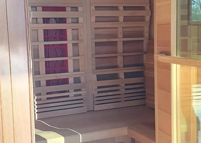 Maison Normande Au Bord De Riviere Avec Et Sauna Rugles